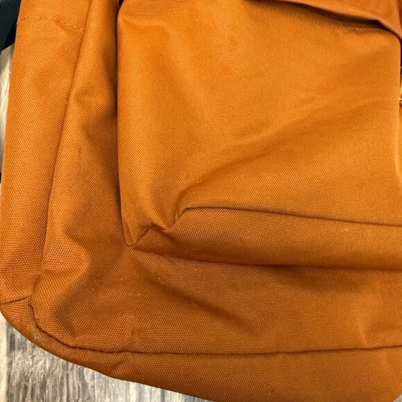 jansport backpack handles too short How to Avoid a Boxy Jansport Backpack Design